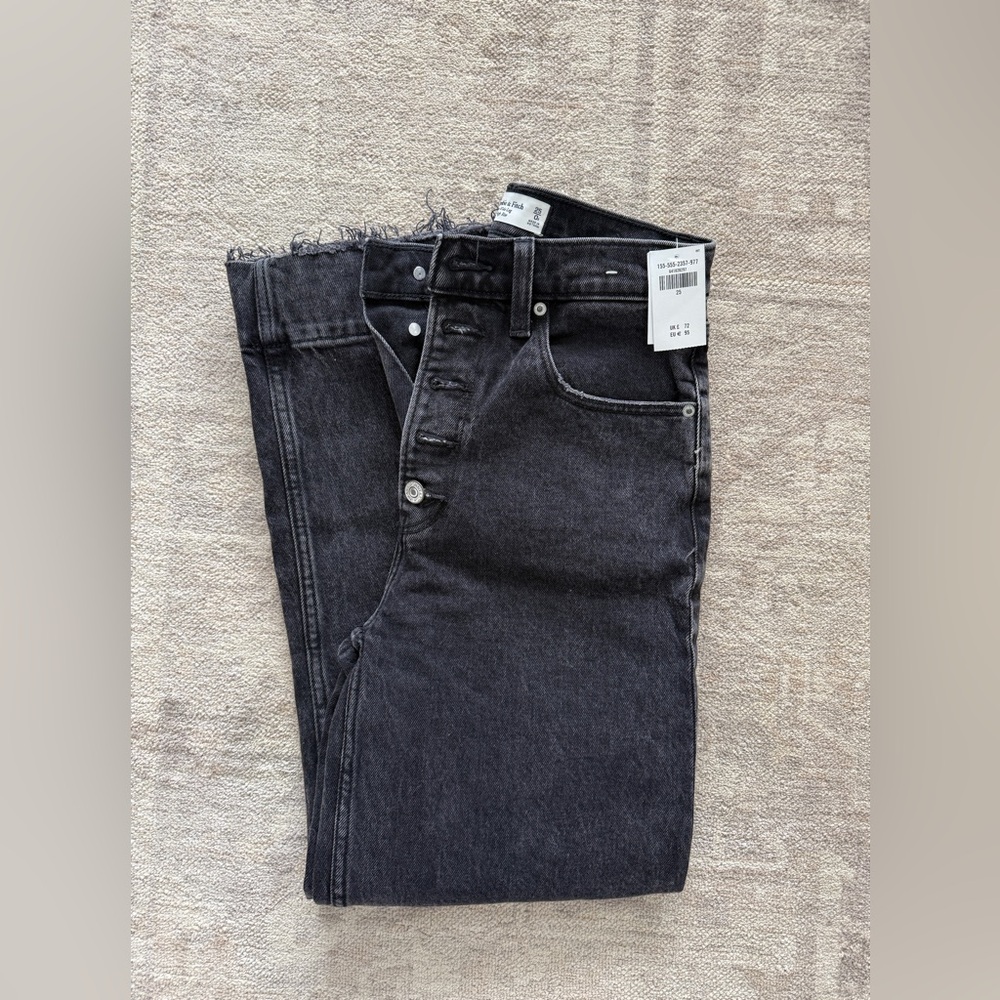 Abercrombie & Fitch The Crop Wide Leg Ultra High Rise Jeans